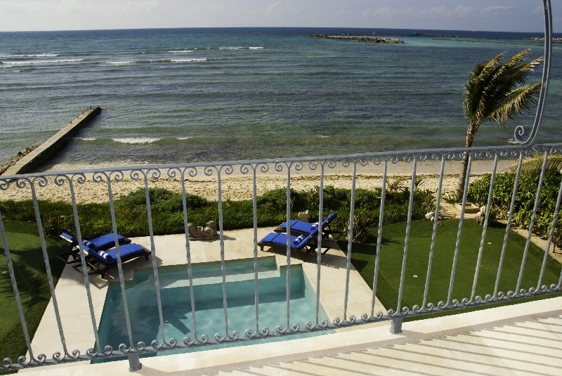 http://www.puertoaventurasrentals.com/custimages/Kukulkan21.jpg