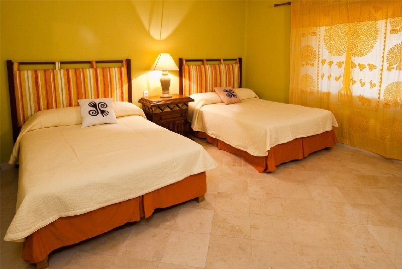 http://www.puertoaventurasrentals.com/custimages/puertoaventuras_CasaAmanecer12.jpg