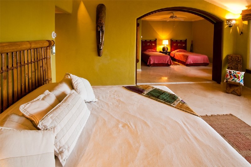 http://www.puertoaventurasrentals.com/custimages/puertoaventuras_casaamanecer6.jpg