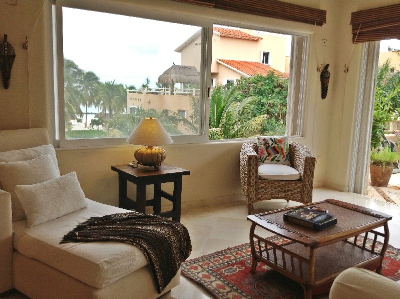 http://www.puertoaventurasrentals.com/custimages/puertoaventuras_casaamanecer_13.jpg